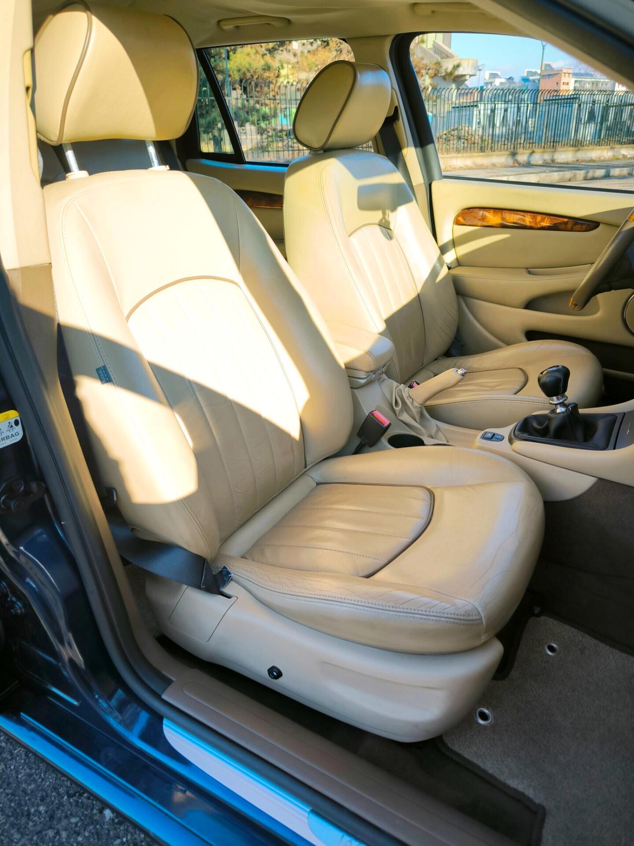 Jaguar X-Type 2.2D cat Wagon Executive