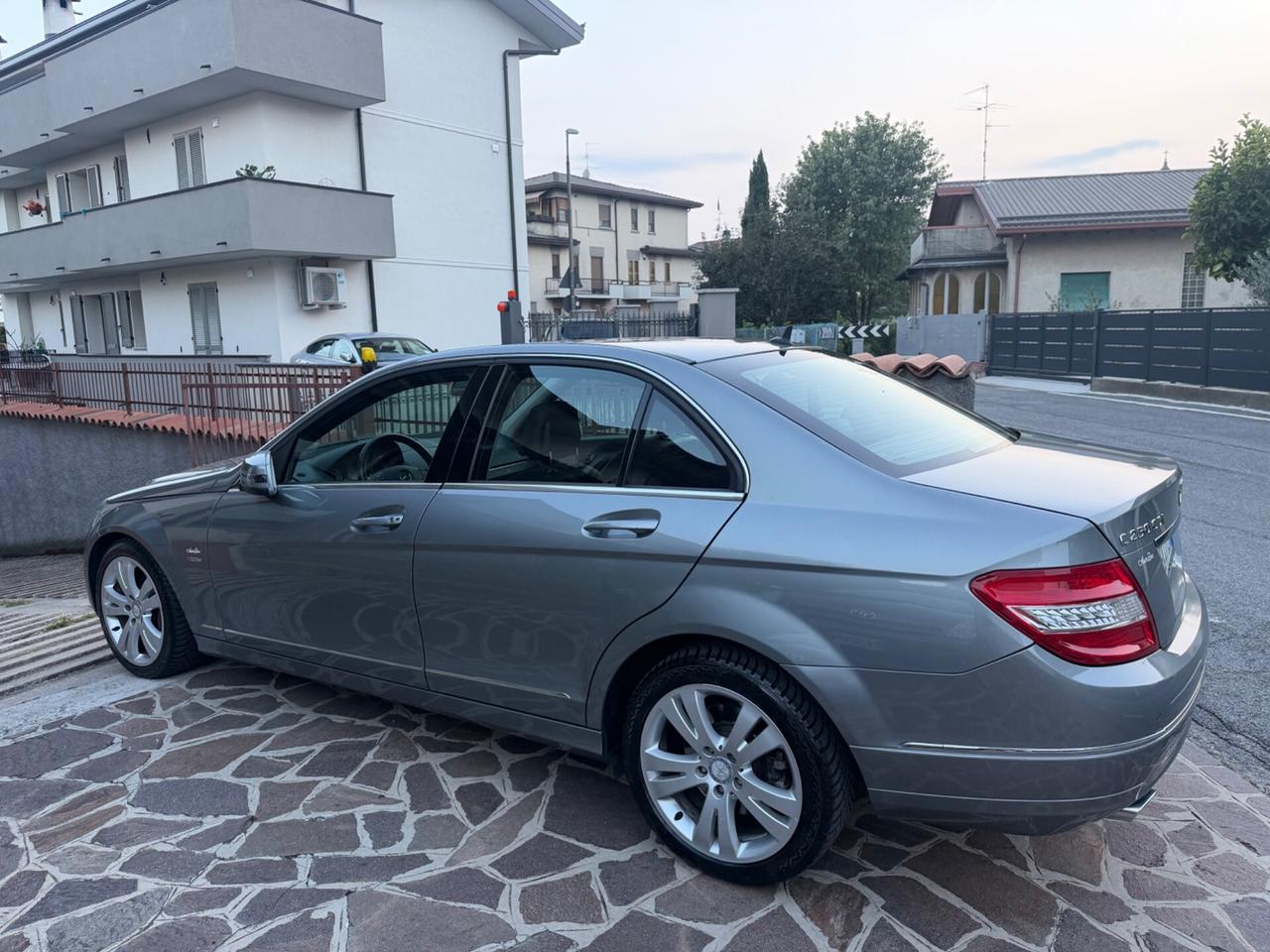 Mercedes-benz C 250 CDI BlueEFFICIENCY Avantgarde