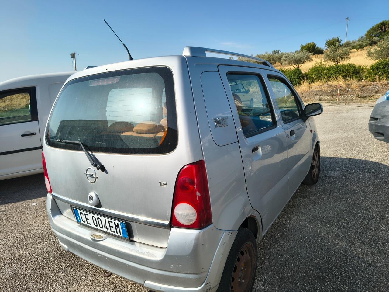 Opel Agila 1.2 16V Comfort