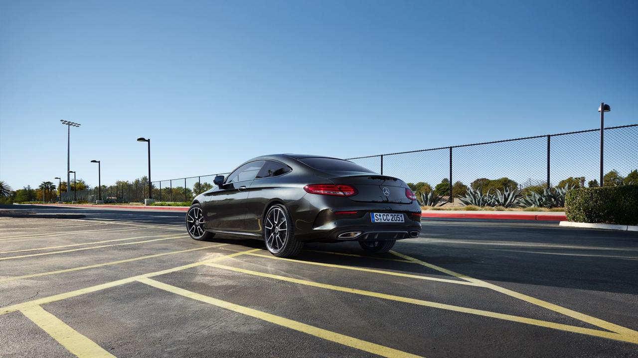 Mercedes-Benz Classe C-C205 2018 Coupe - C Coupe 220 d Premium Plus auto