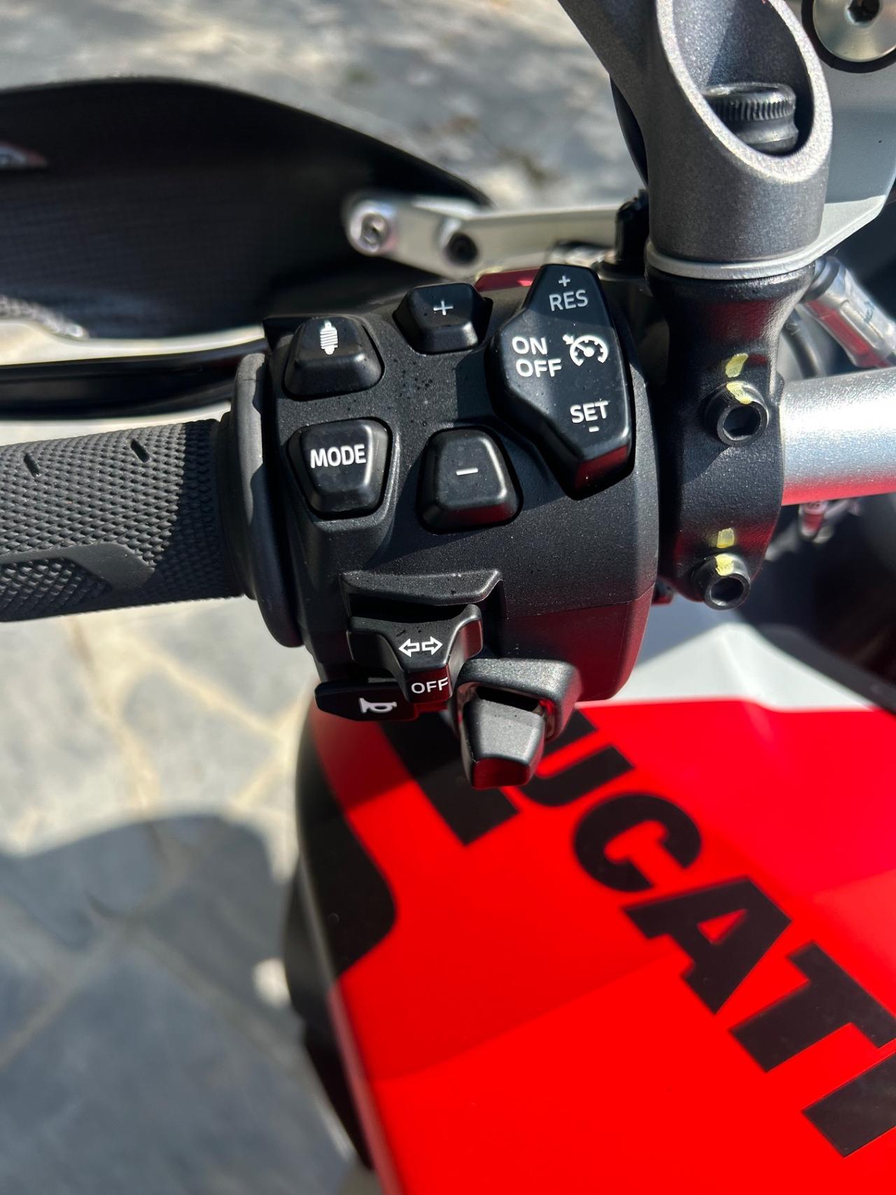 Ducati Multistrada V4 rs