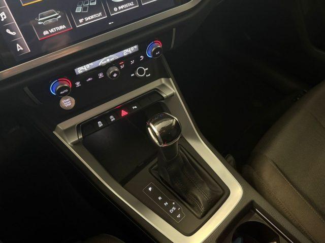 AUDI Q3 2.0 TDI 150 CV S tronic Business