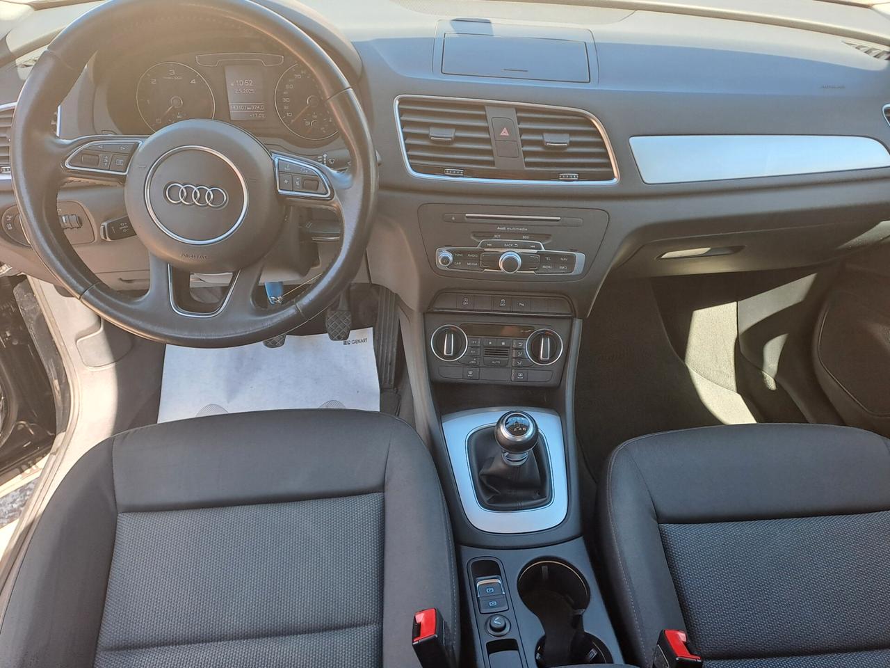 Audi Q3 2.0 TDI 120 CV Business