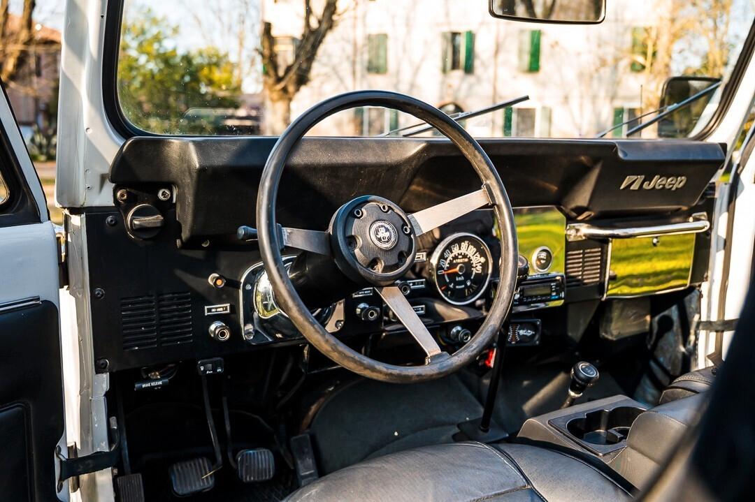 Jeep CJ-7 Renegade 4.2