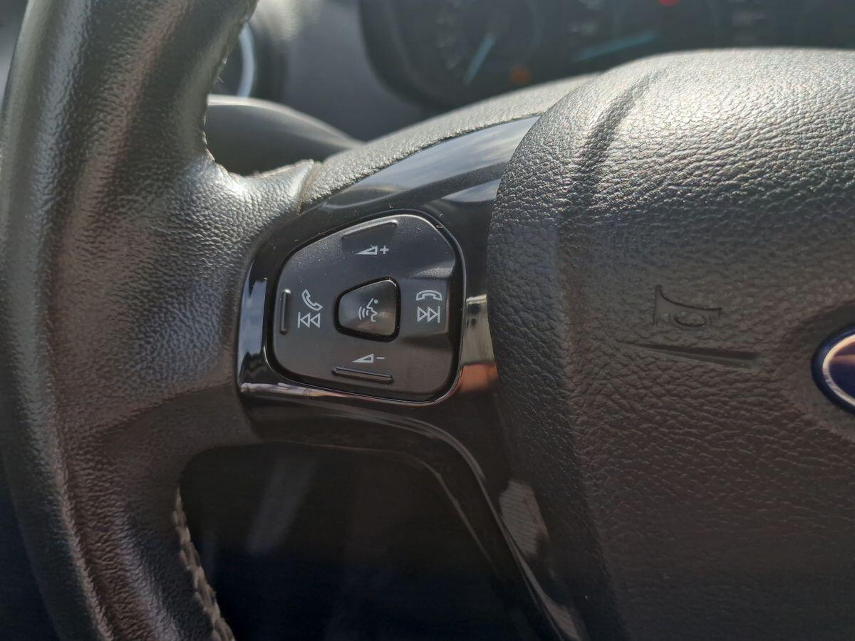 FORD KA + 1.2 ULTIMATE