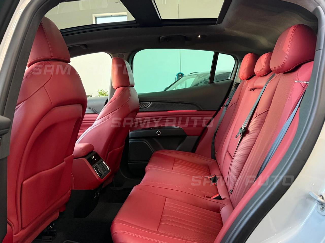 Maserati Grecale MHEV 330 CV AWD Modena