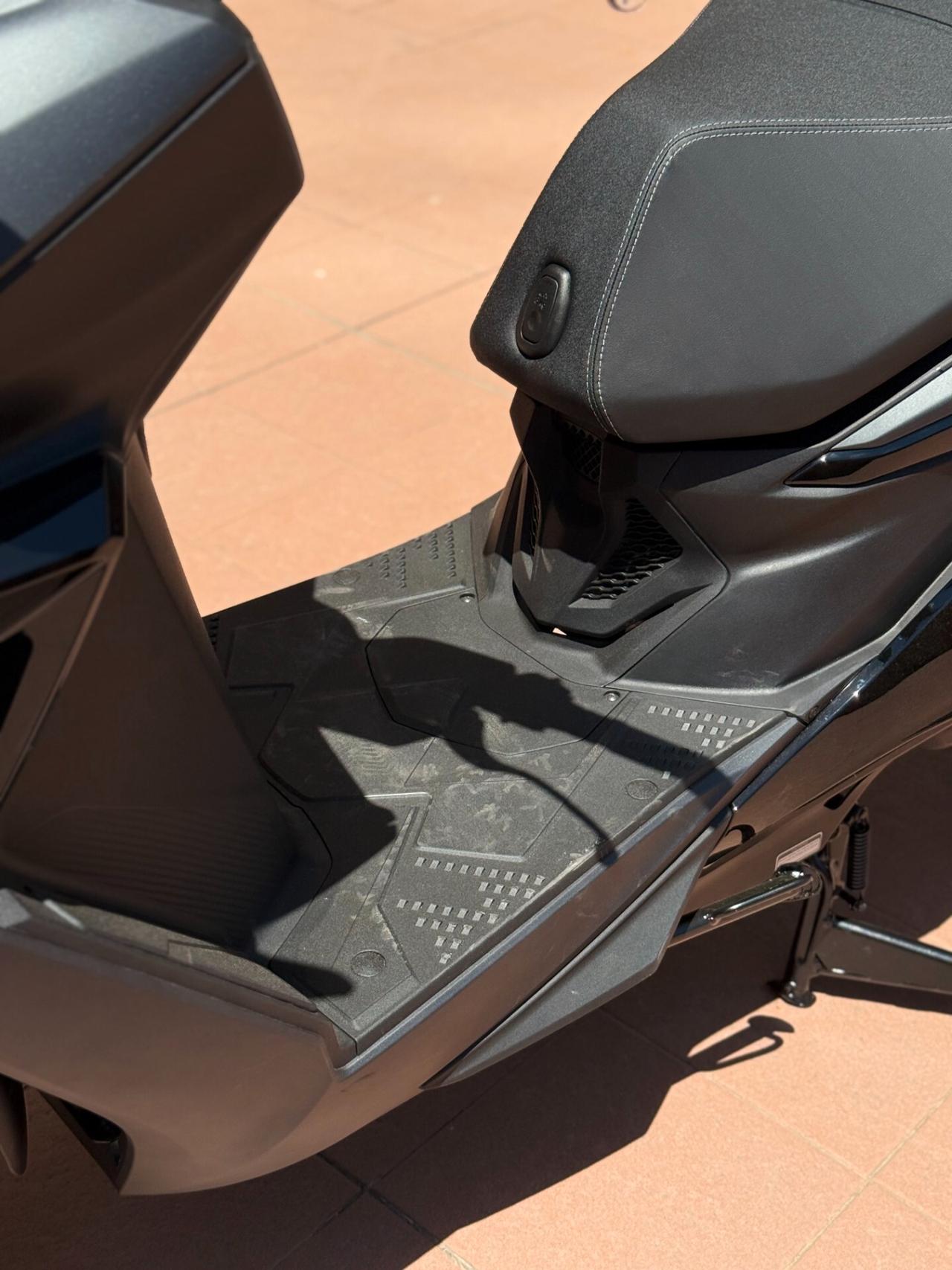 Kymco X-Town 250 ST