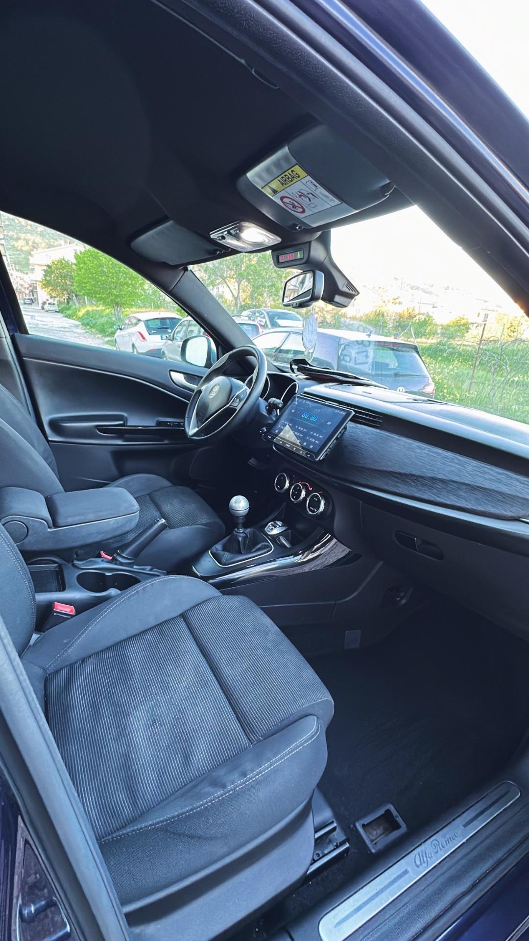 Alfa Romeo Giulietta 1.6 JTDm-2 105 CV Exclusive