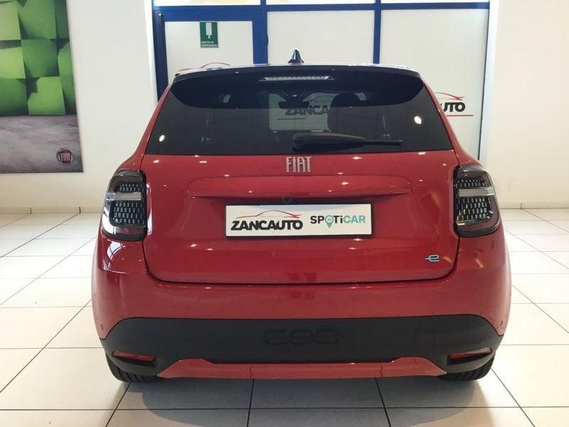 FIAT 600e Elettrica 156cv La Prima MY25