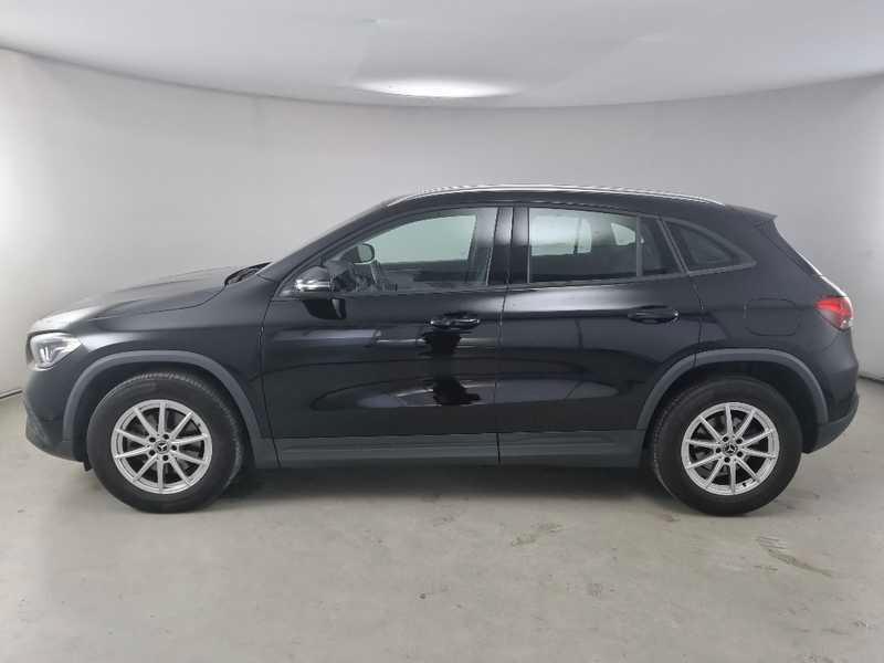 MERCEDES-BENZ GLA 200 d Automatic Business Extra