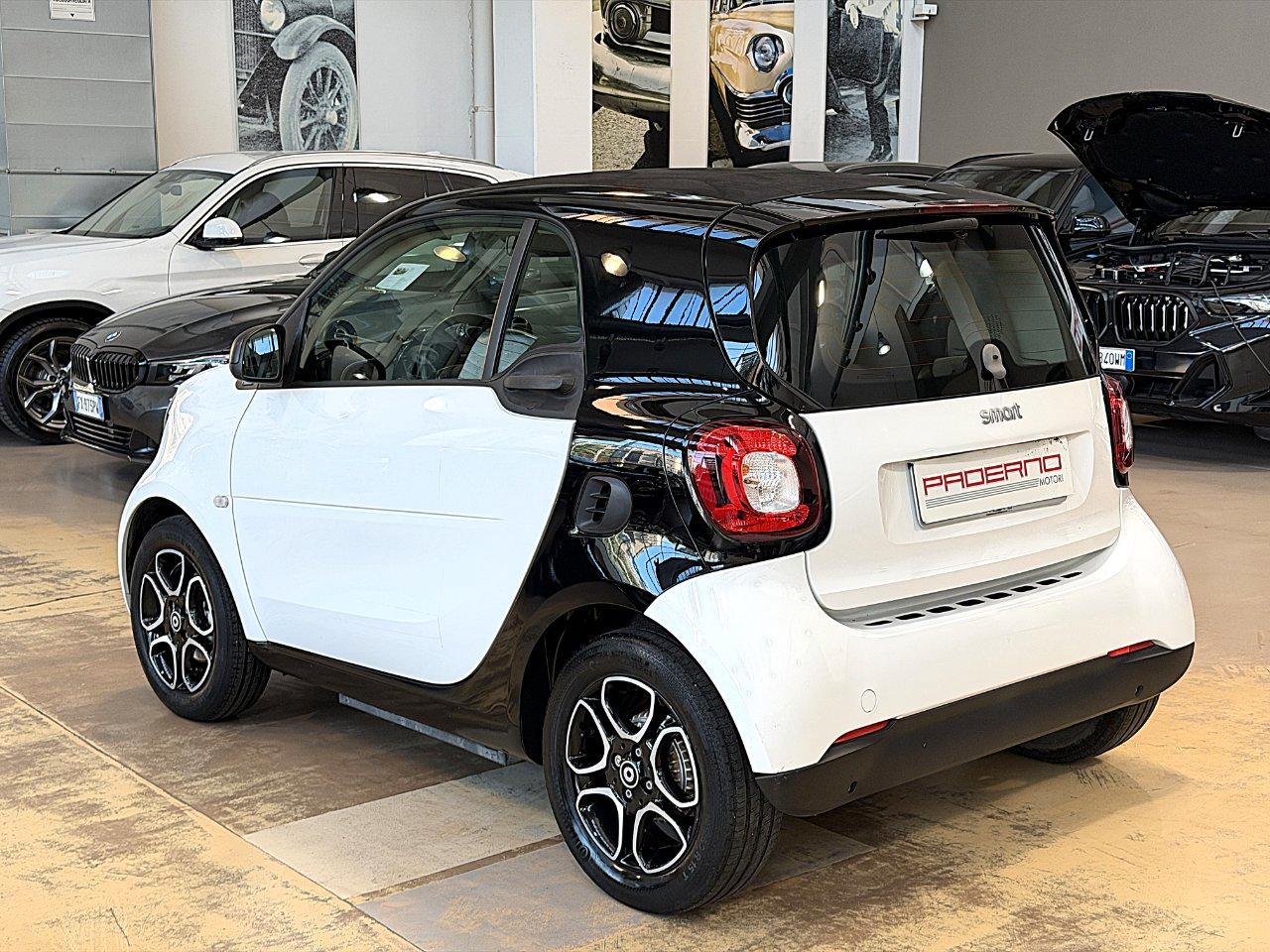Smart fortwo coupe electric drive Passion