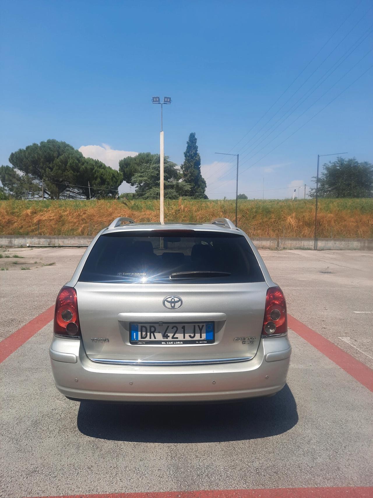 Toyota Avensis 2.2 D-4D 16V Station Wagon
