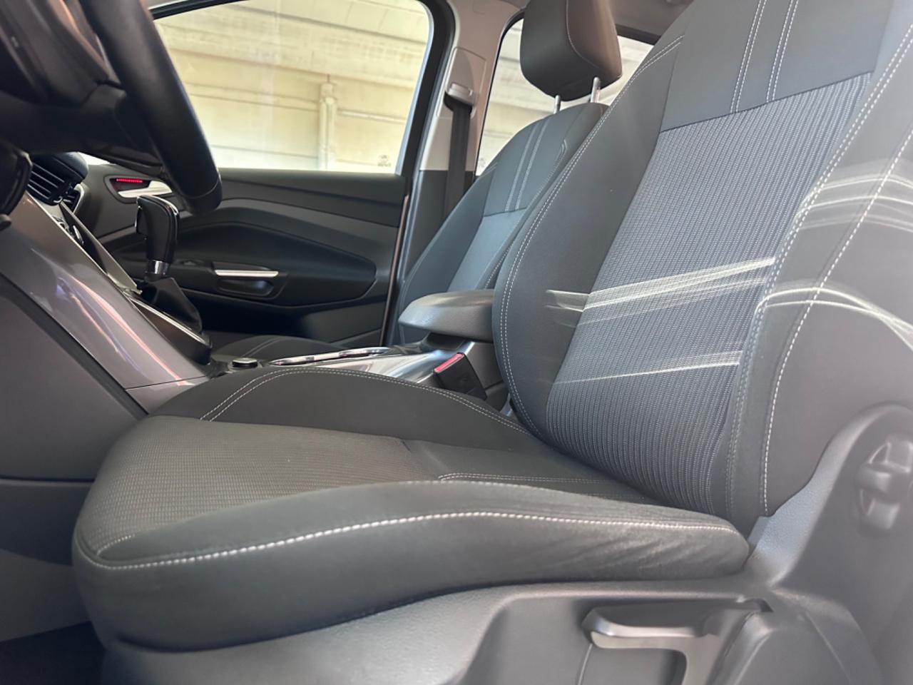 Ford C-Max 2.0 TDCi 115cv Powershift Titanium
