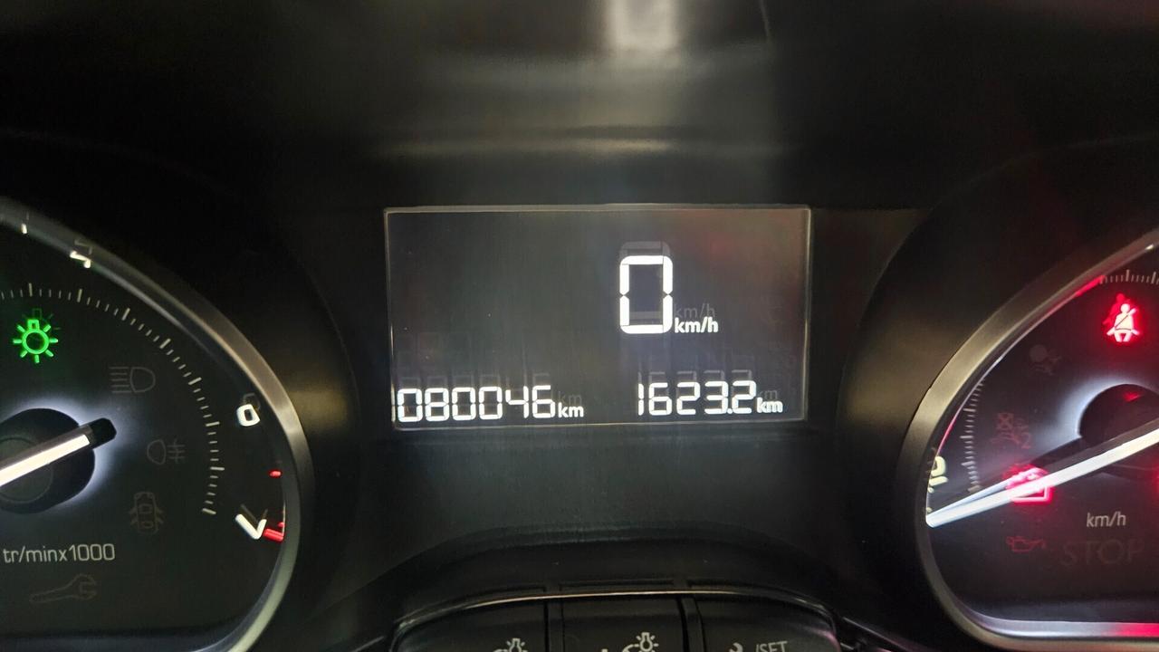 Peugeot 208 PureTech 82 5 porte Allure