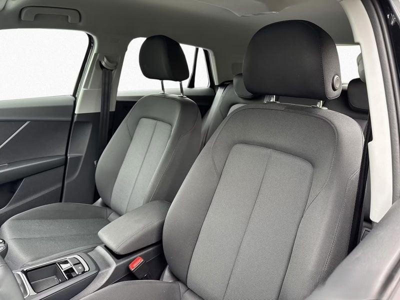 Audi Q2 1.0 30 TFSI BUSINESS LED MMI CAR PLAY
