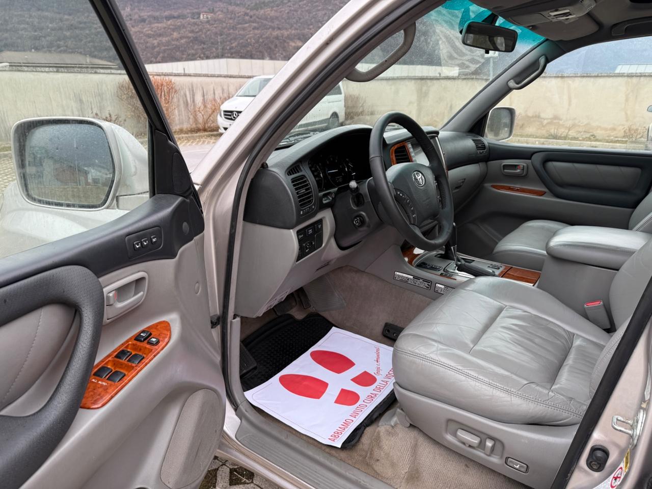 Toyota Land Cruiser 4.2 TD HDJ100 Autom 5 marce,,Leggi”