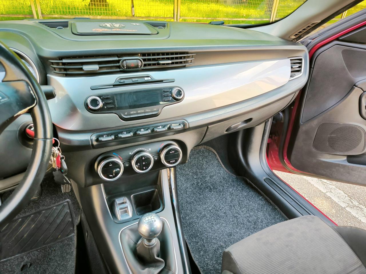 Alfa Romeo Giulietta 1.4 Turbo 120CV DISTINCTIVE