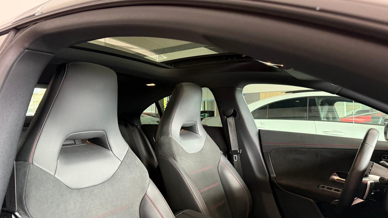 MERCEDES CLA 200 D PREMIUM AMG TETTO
