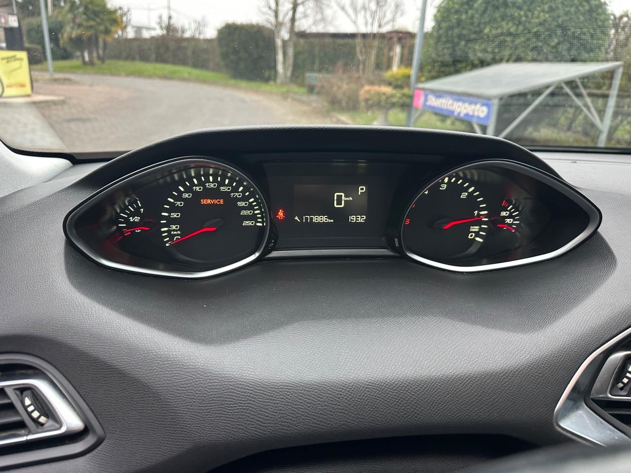 Peugeot 308 diesel 1.6 AUTOMATICA 2016