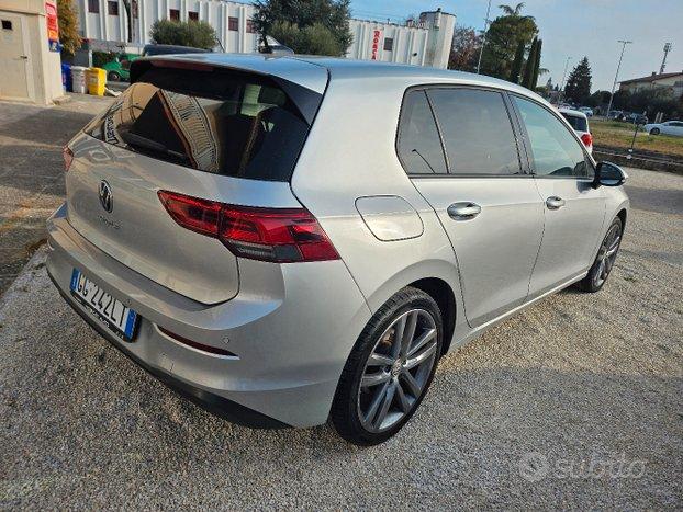 GOLF 8