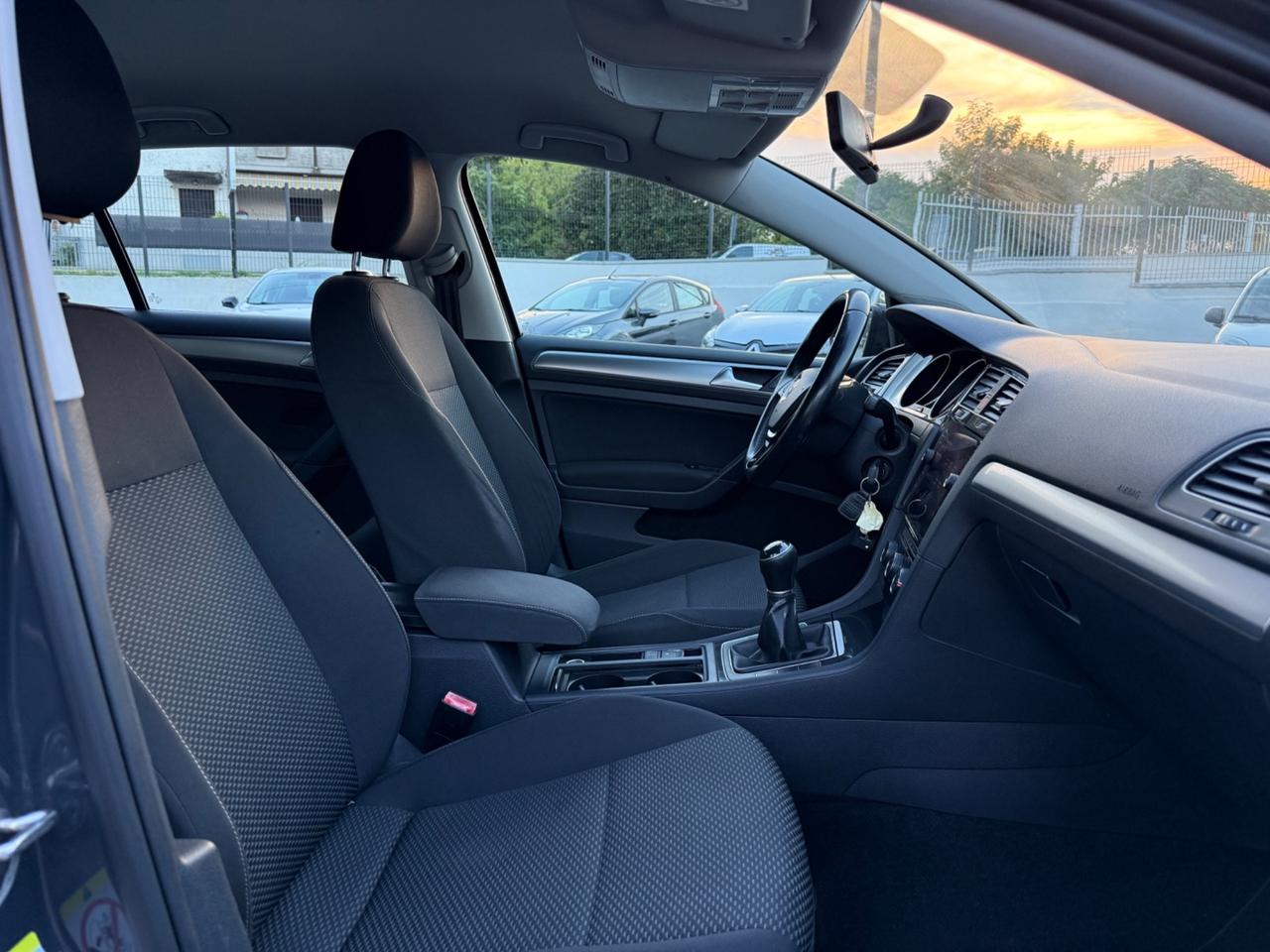 Volkswagen Golf 1.0 TSI 85 CV 5p. Trendline BlueMotion Technology
