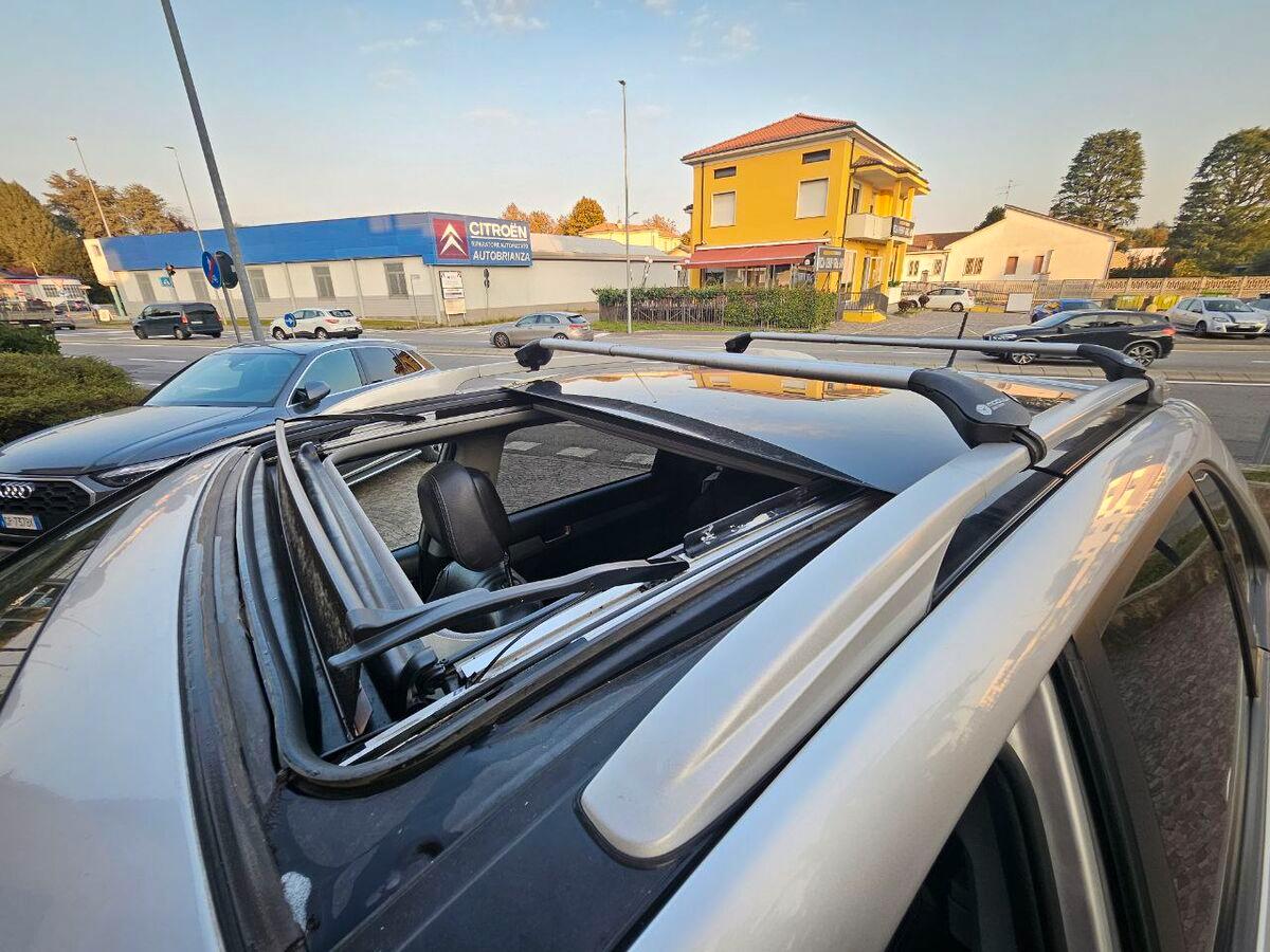 Kia Sorento II 2010 Sorento 2.2 crdi 16v Class navi 4wd