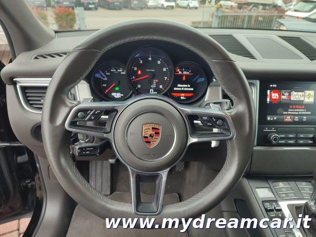 PORSCHE Macan 2.0