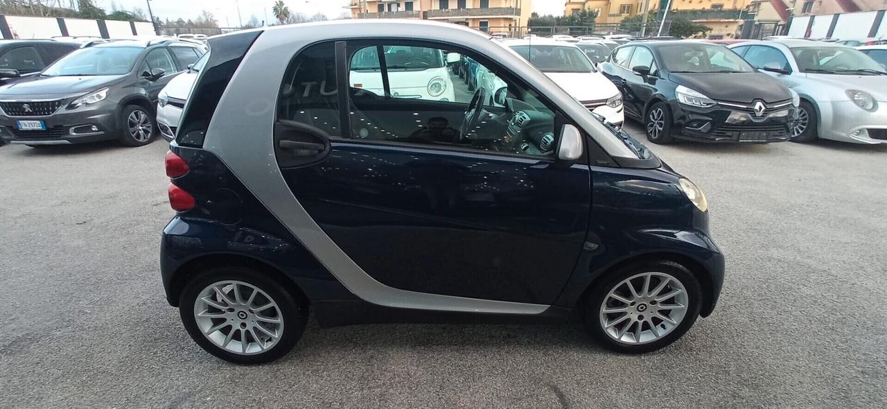 Smart ForTwo 1000 52 kW coupé passion LEGGI!