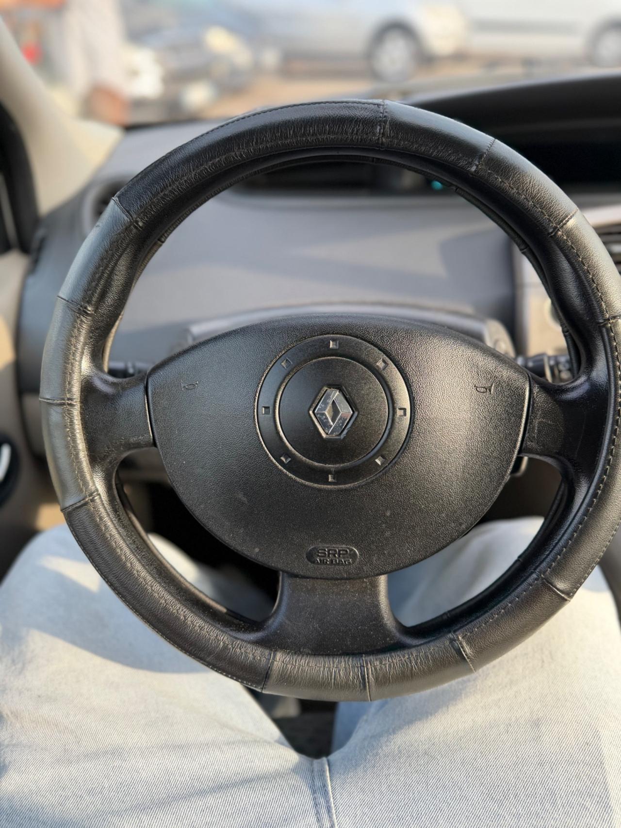 Renault Scenic Scénic 1.5 dCi/85CV Pack