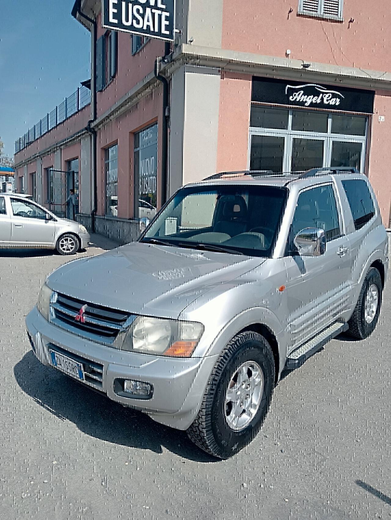 Mitsubishi Pajero 3.2 3p. GLX Camb. Automatico