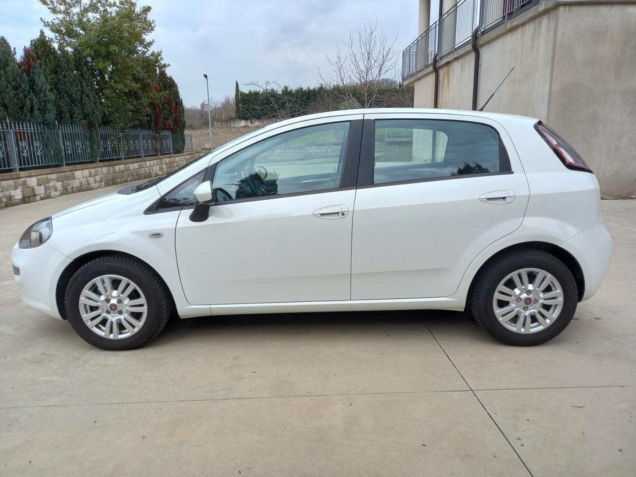 Fiat Punto 1.3 MJT II 75 CV 5 porte Lounge