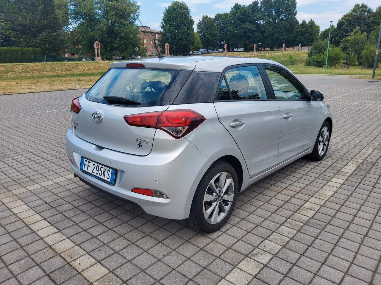 Hyundai i20 1.1 CRDi 12V 5 porte Comfort