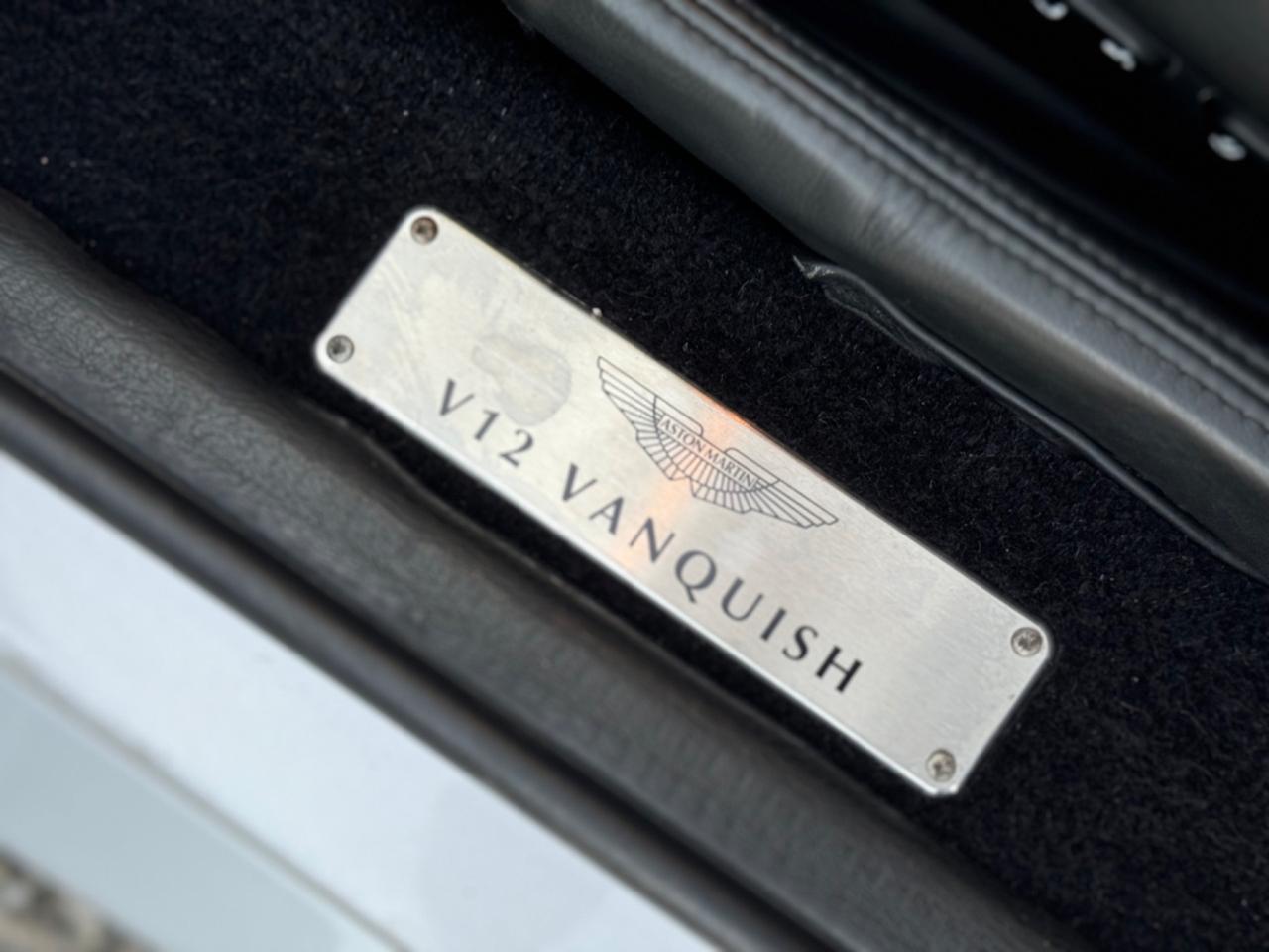 Aston Martin V12 Vanquish Coupé