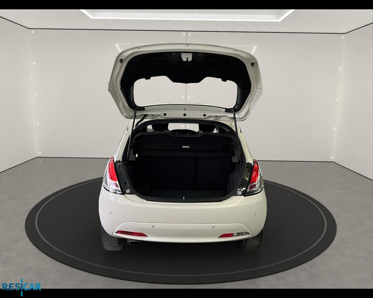 LANCIA Ypsilon 1.2 Gold ecochic Gpl 69cv IDONEA NEOPATENTATO