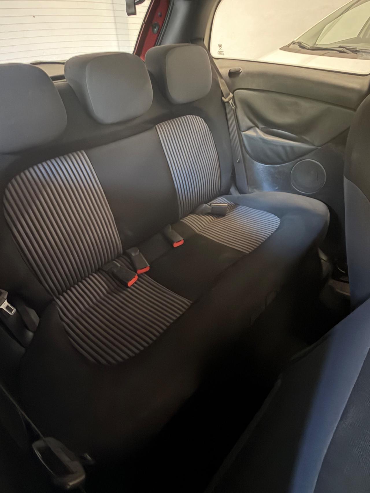 Lancia Ypsilon 1.3 MJT 75 CV Argento