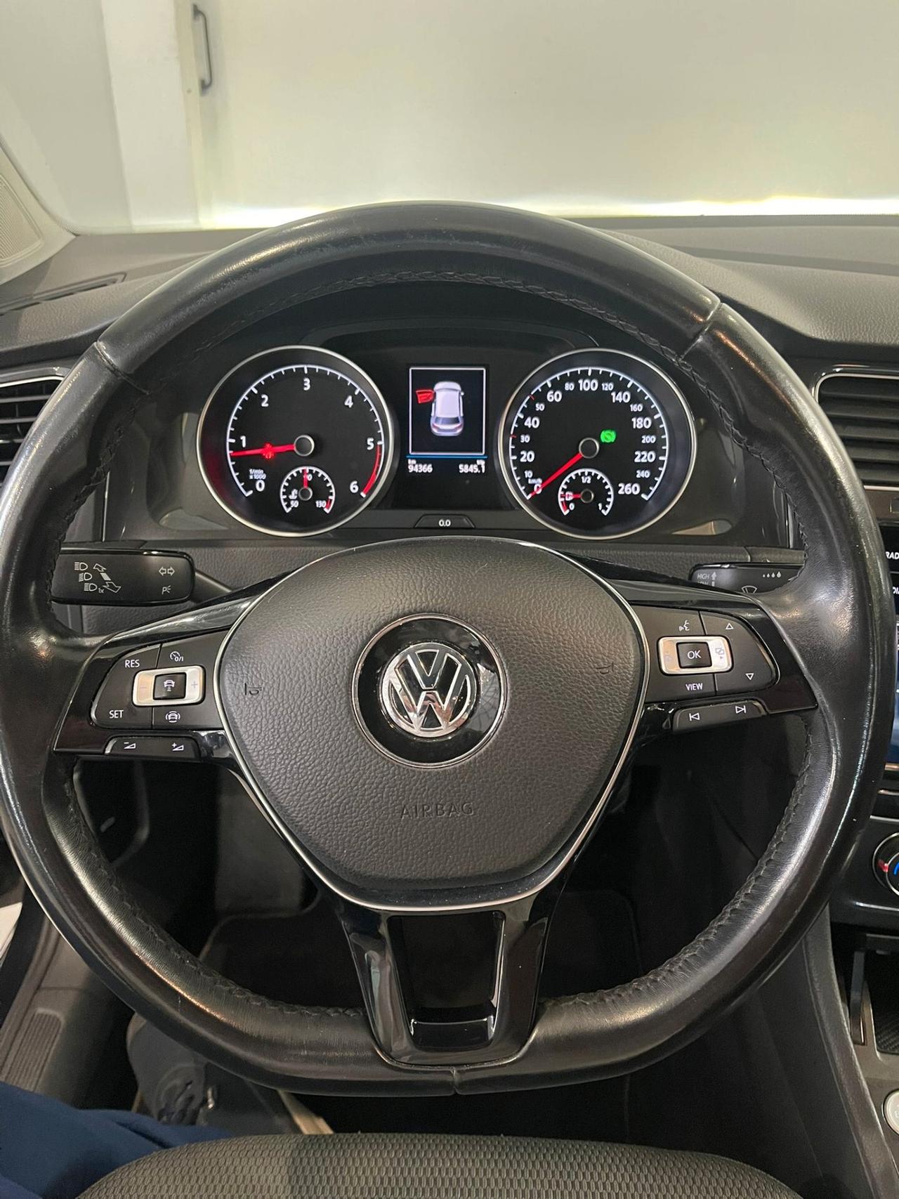 Volkswagen Golf 2.0 TDI DSG 5p. Business BlueMotion Technology