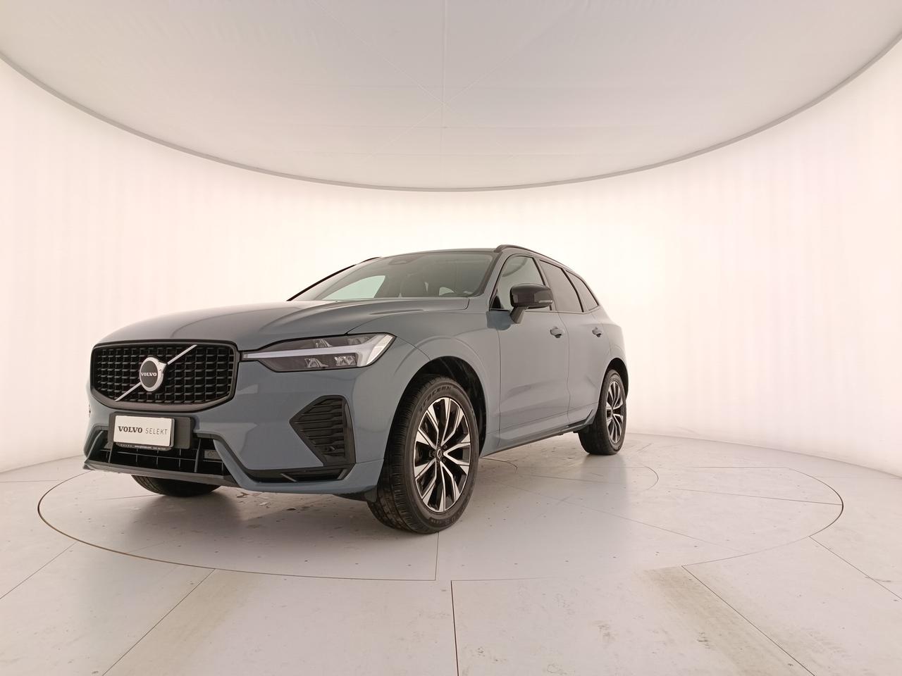 VOLVO XC60 2.0 b4 Plus Dark auto