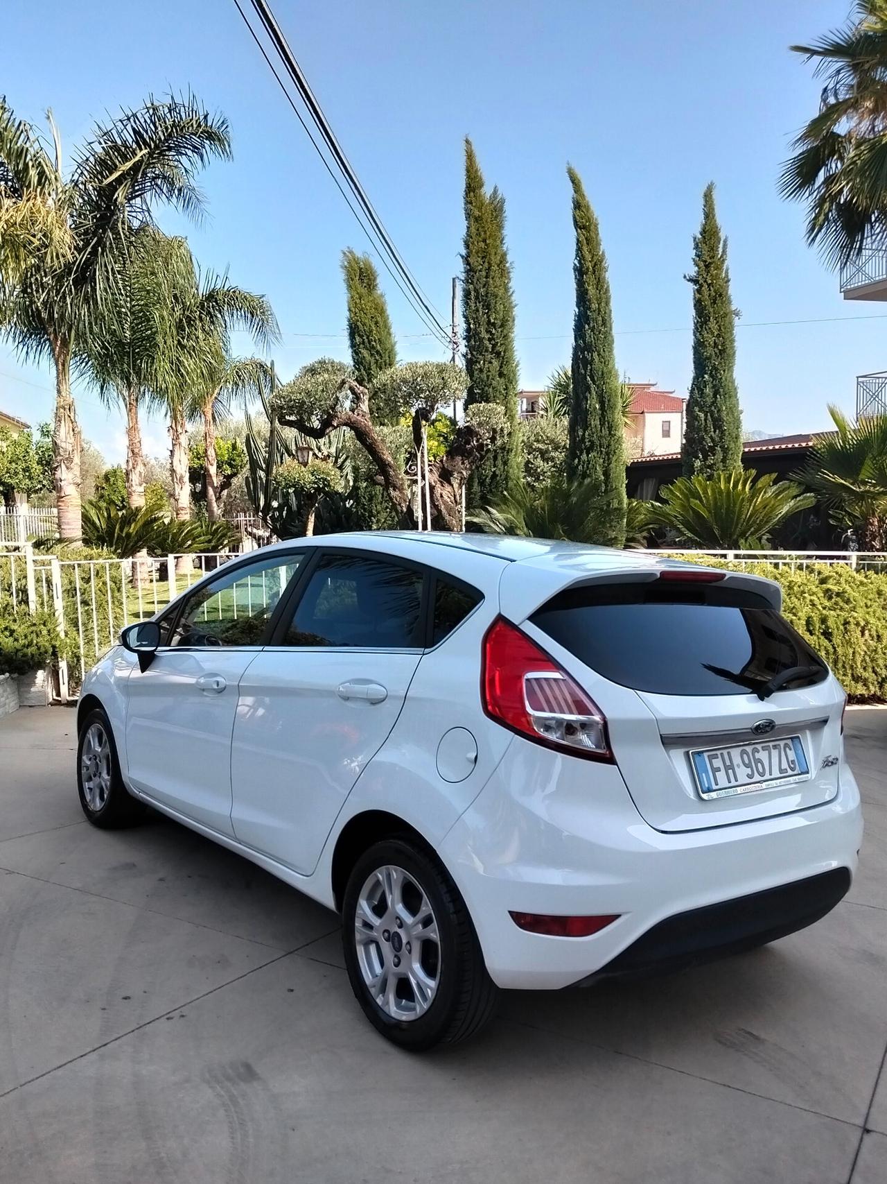 Ford Fiesta 1.4 5p. Bz.- GPL Titanium