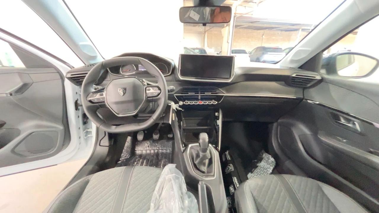 Peugeot 208 1.2 75CV KM0