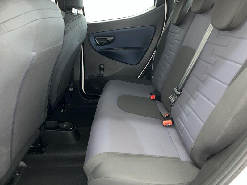 Lancia Ypsilon NUOVA My24 402 Platino 1.0