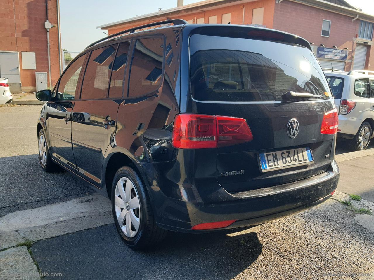 VOLKSWAGEN Touran 1.6 TDI 105 CV 7 POSTI