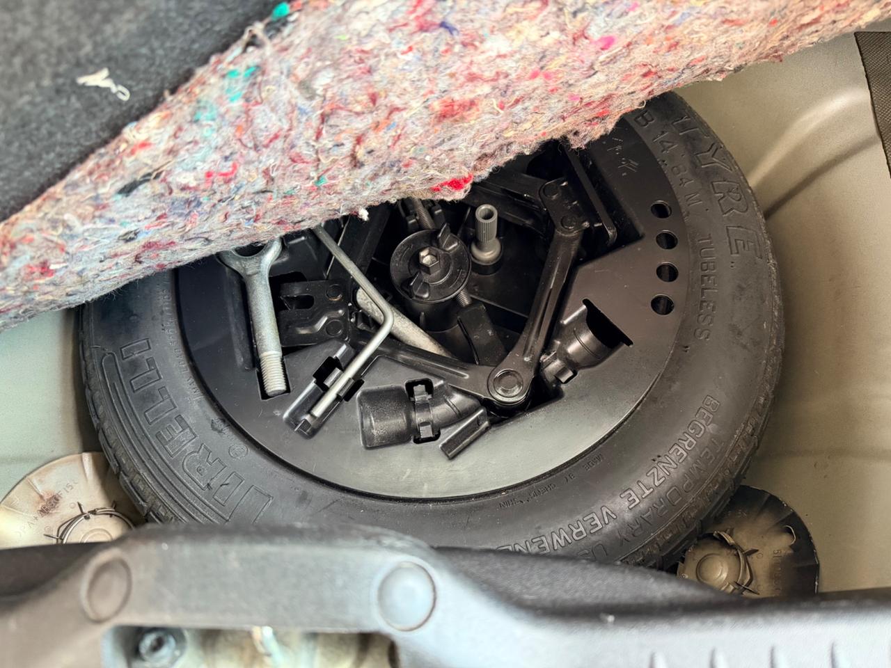 Lancia Ypsilon 1.3Mjt 75cv Neopatentati