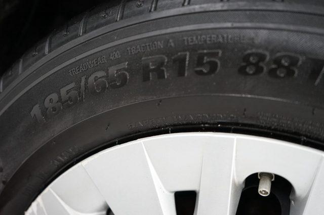 TOYOTA Yaris 1.5 Hybrid 5 porte Business