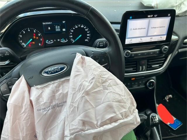 Ford Fiesta 2022 incidentata sinistrata 2022