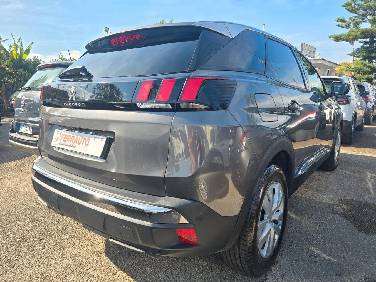 PEUGEOT 3008 EAT8 130CV ALLURE PACK FULL