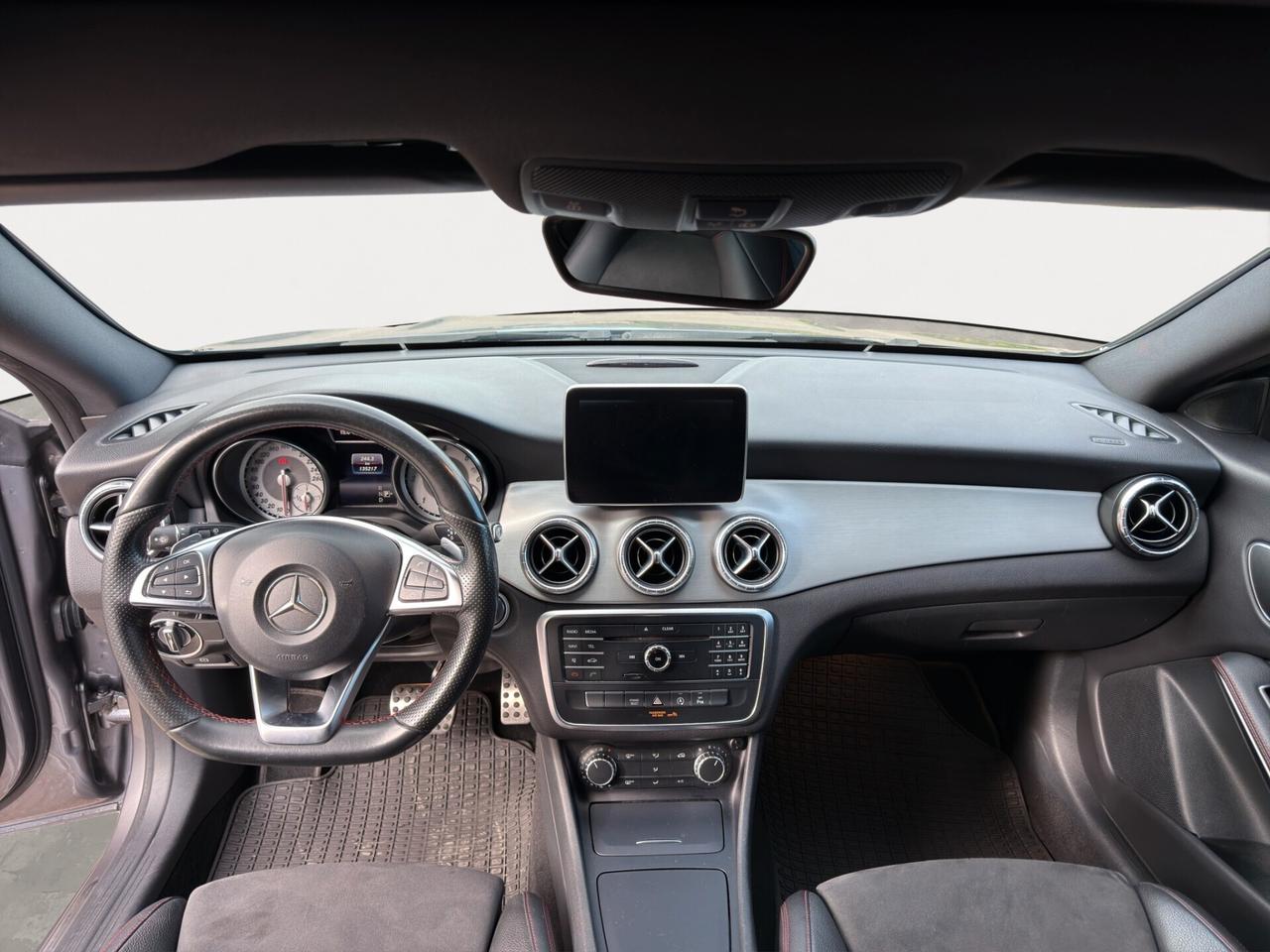 Mercedes-benz CLA 220 d S.W. Auto Premium AMG - 2016