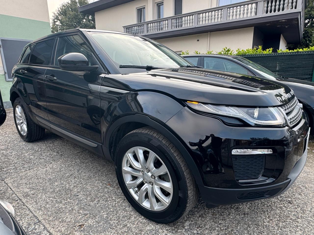 Land Rover Range Rover Evoque 2.0 TD4 4x4 Auto F1 – 2019 – 90.000 KM – Navigatore – Pari al Nuovo!
