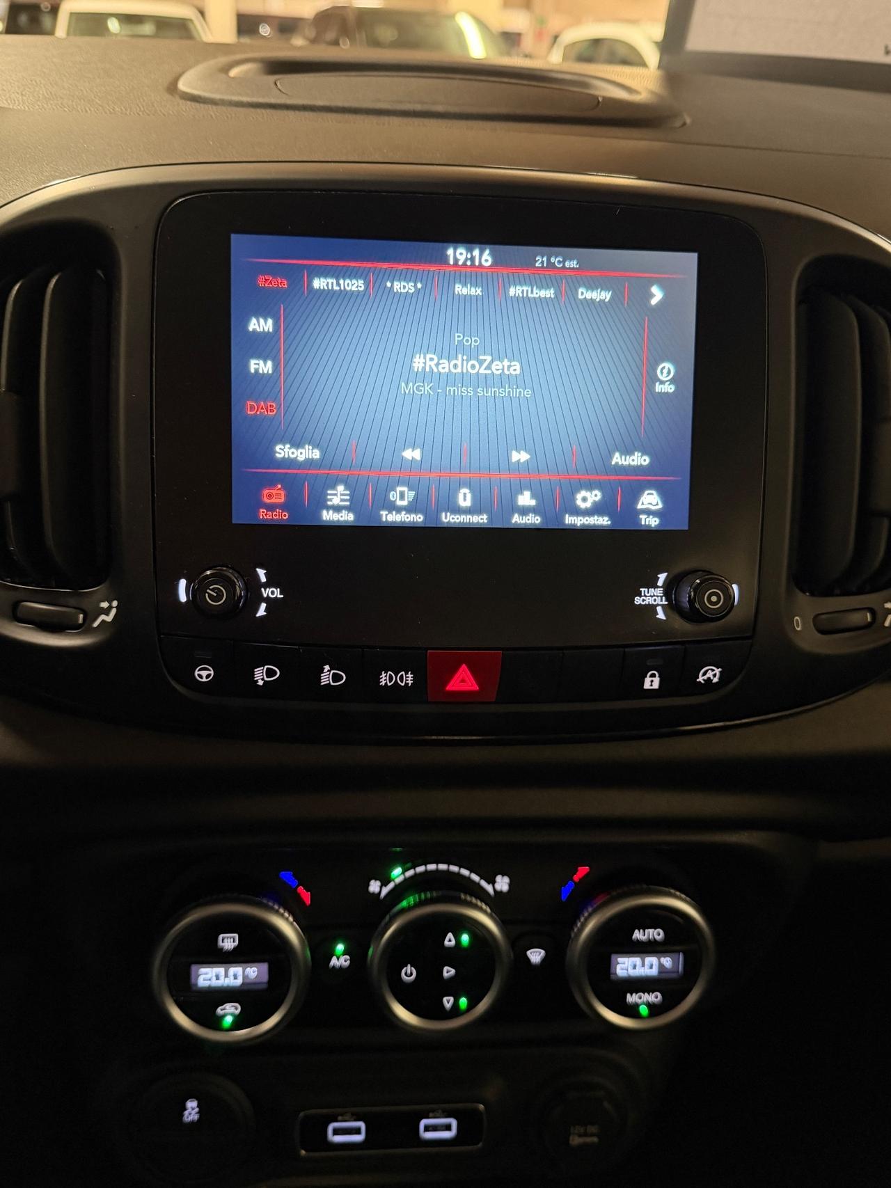 Fiat 500L 1.4 95 CV S&S Red