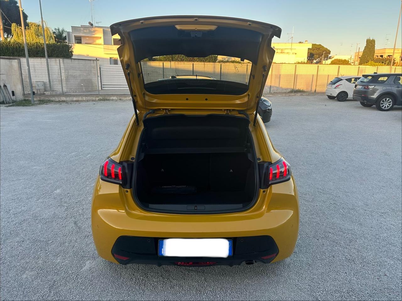 Peugeot 208 BlueHDi 100 Stop&Start 5 porte Active Pack