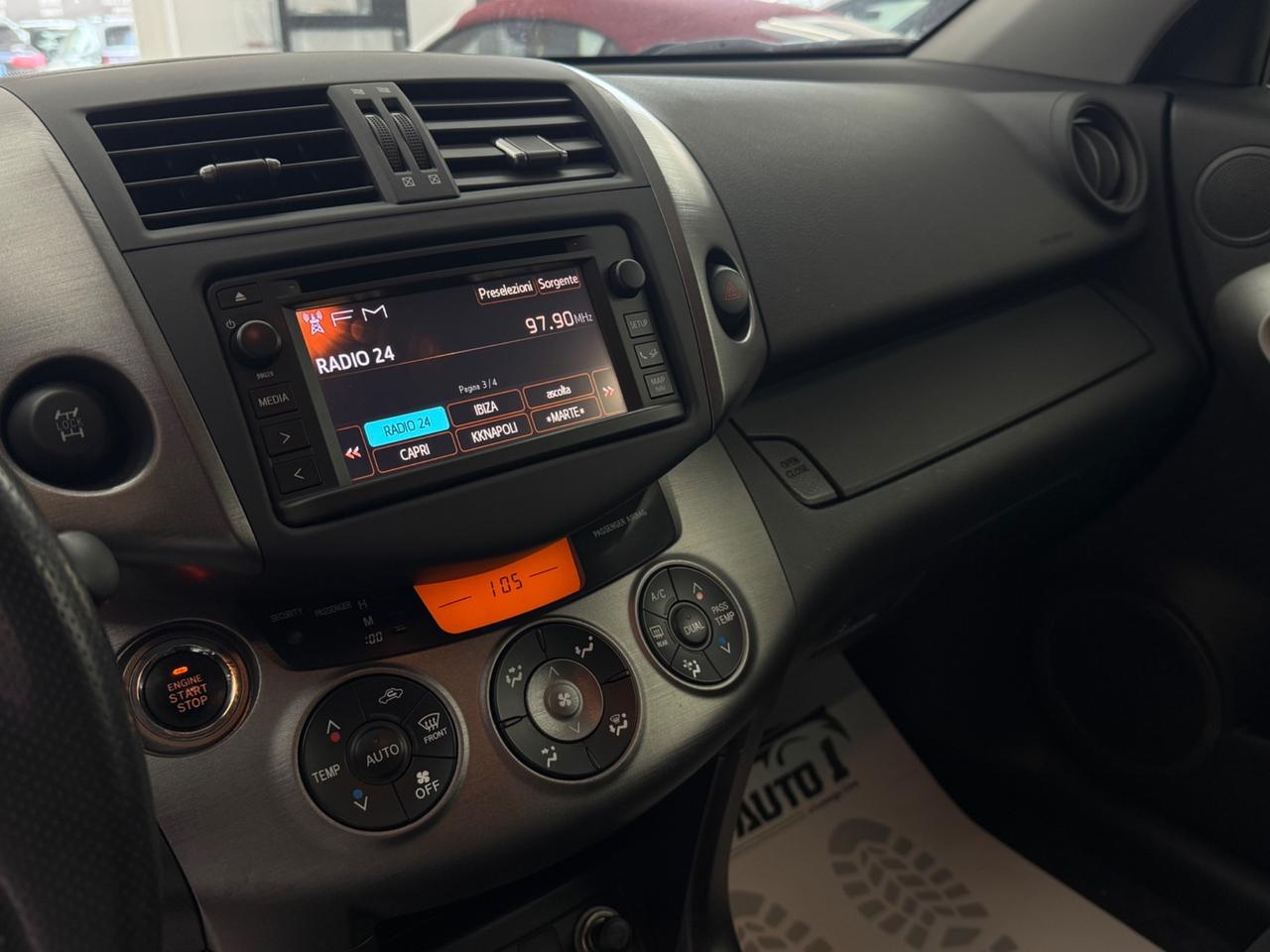 Toyota RAV4 2.2 D-4D 150CV Lounge Iper Full